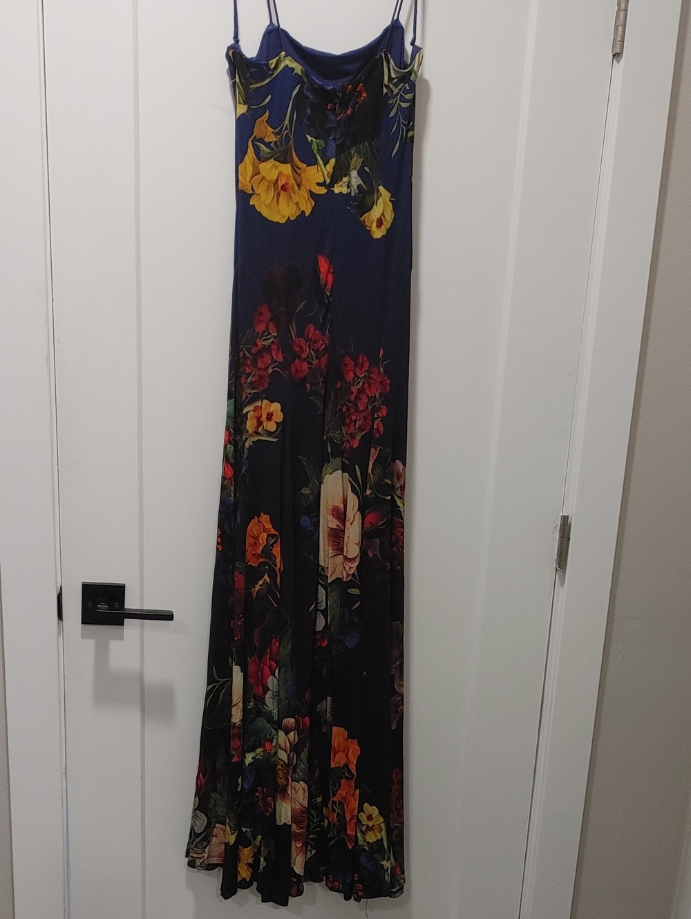 Alice + Olivia Augusta Maxi Dress in Magic Garden Gardient - Picture 7 of 16